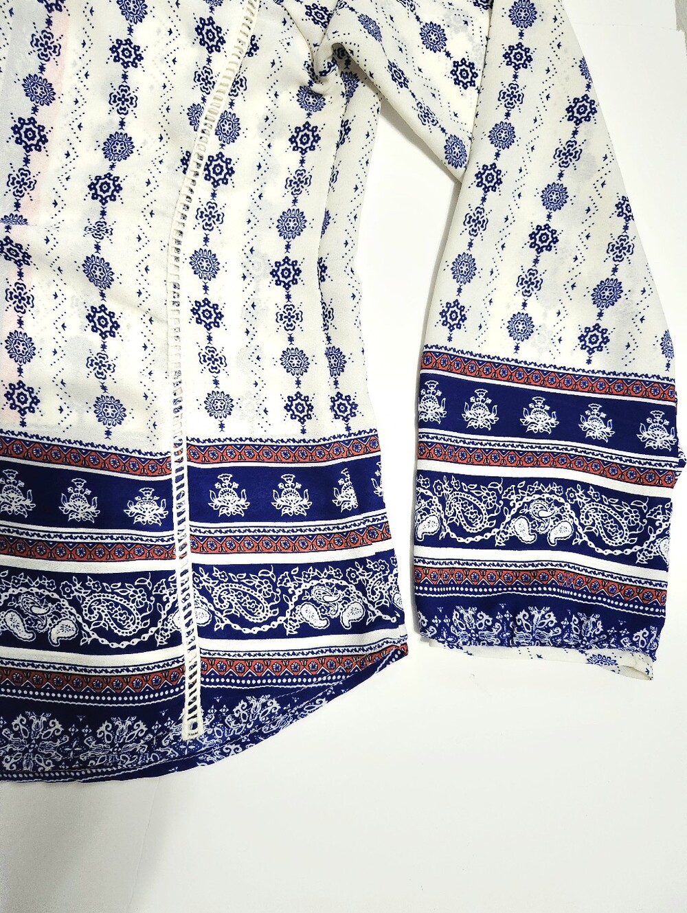 Design Lab Lord & Taylor White Boho Blouse with Navy & Red Print size M - Picture 7 of 13